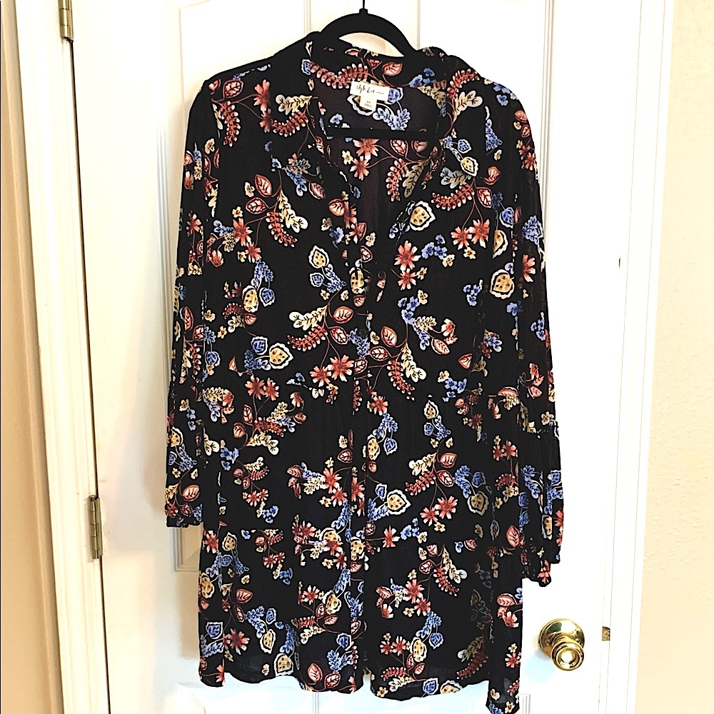Style & Co Woman floral button front tunic size 3X